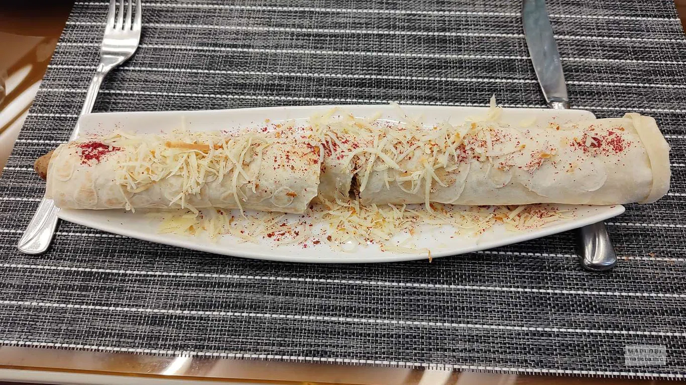 Шаурма из меню ресторана