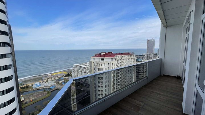 Mega Palace Apartment