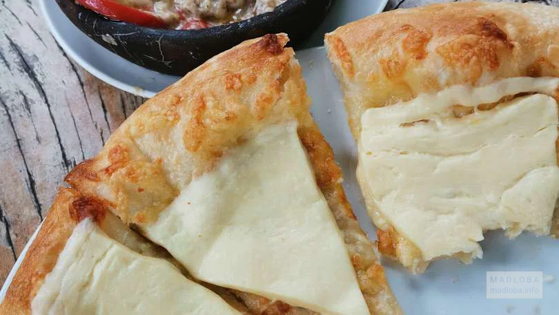 Хачапури с сыром