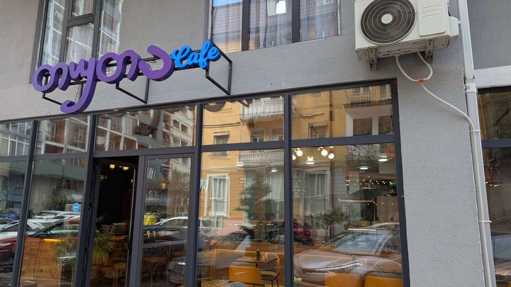 Mulberry Cafe