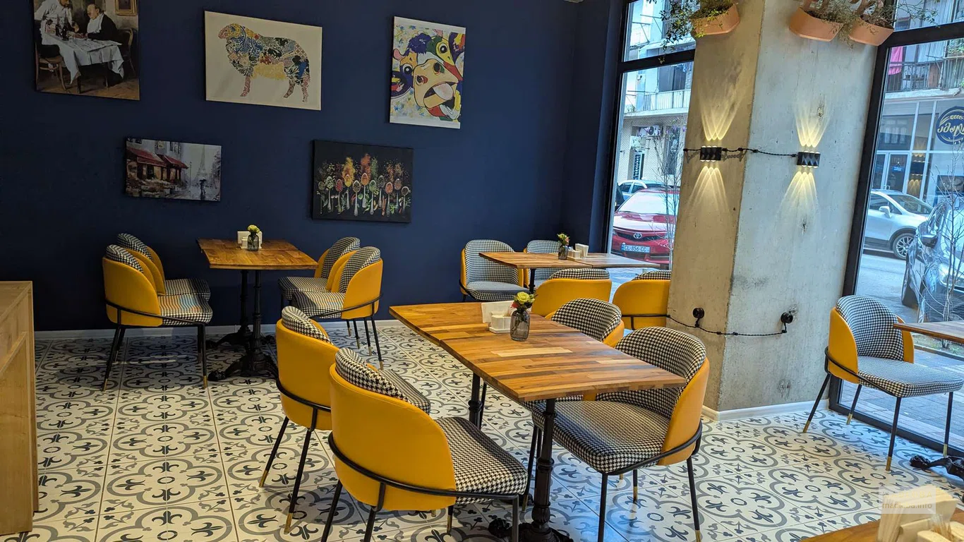 Дизайн интерьера в Mulberry Cafe