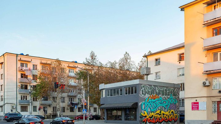 NIKO Street Art: Black Prince - a Mural by Chilone
