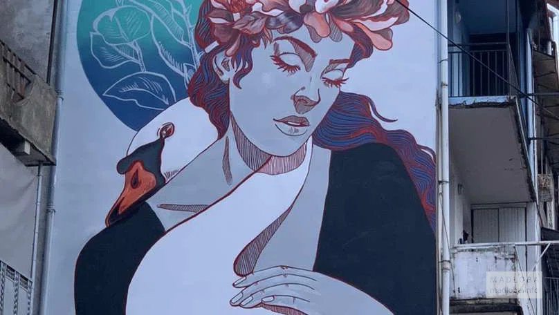 NIKO Street Art: Nina Khurtsilava Mural