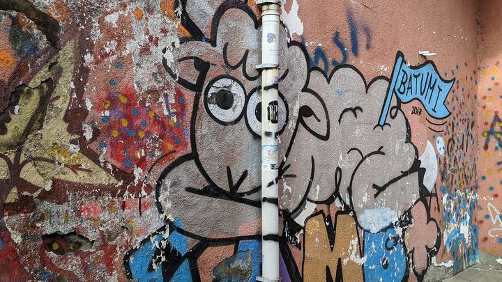 Mural "Pink sheep"