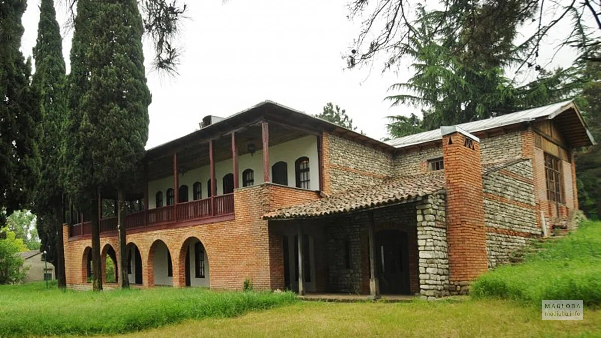 Joseph Noneshvili Museum