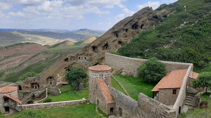 🔥 David Gareji Museum-Reserve in Udabno - immerse yourself in the mysteries of antiquity and surprise your friends!