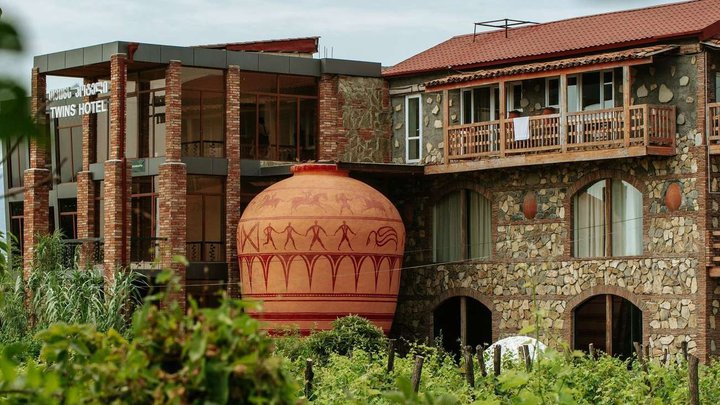 🍷 Qvevri and Wine Museum - A Guide to Georgian Wine Traditions