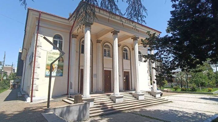 Музей Кобулети — отражение истории, этнографии и археологии Аджарии
