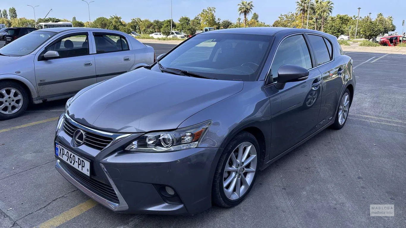 Lexus на прокат в Need Car