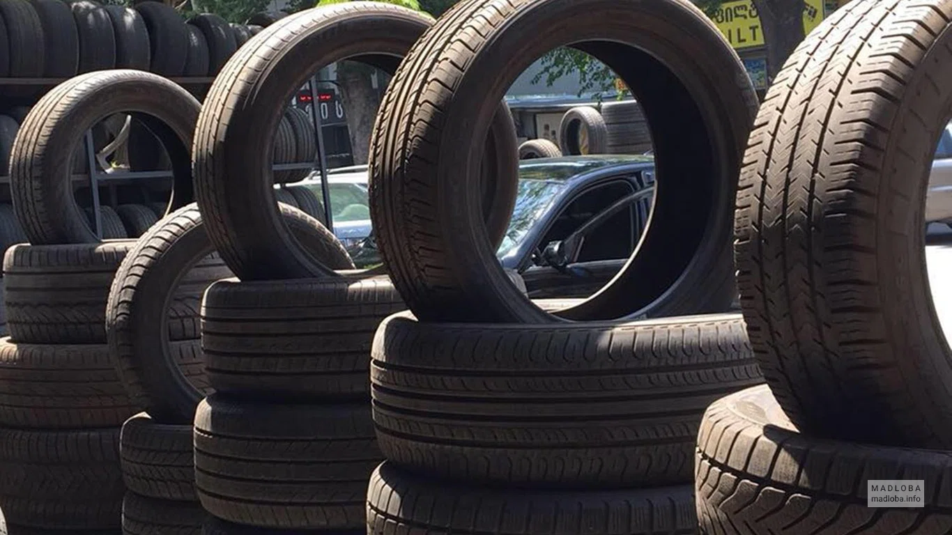 Шины на шиномонтаже Nika's Tire 2