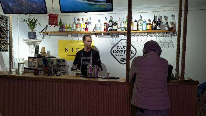 Nika & Tasty Coffee