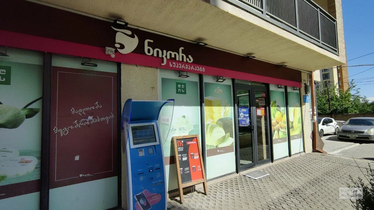 Продуктовый магазин Nikora в селе Дигоми — покупки в шаговой доступности для местных жителей