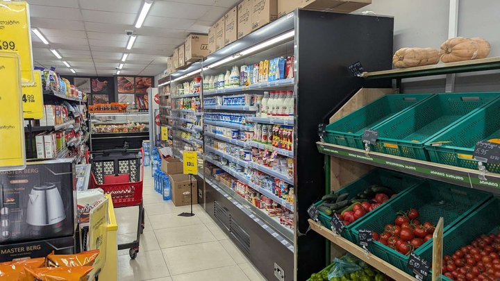 Nikora Supermarket (Adlia St., 1)