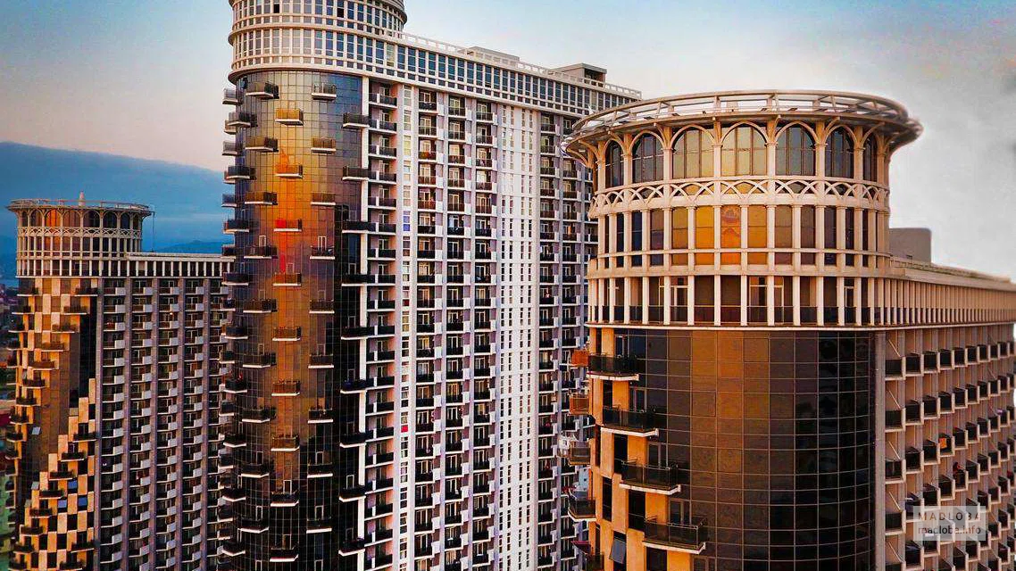 Вид здания отеля ORBI Sea Tower