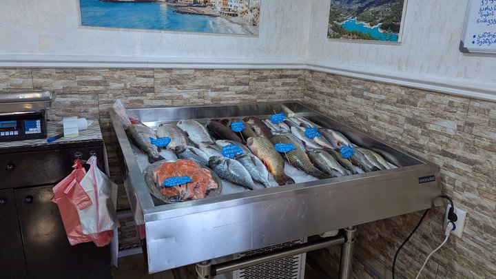 Ocean Market & Cafe «Ukha»
