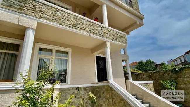 Вид здания Old Batumi Villa