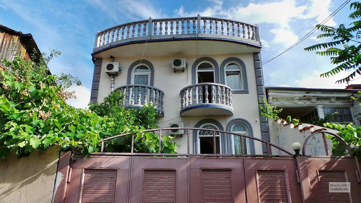 Фасад Старый Тбилиси B&B
