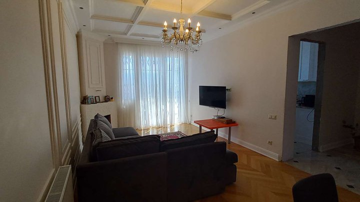 Old Batumi Apartment (Zviad Gamsakhurdia St. 1/5)