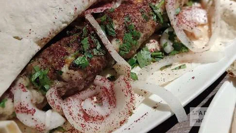 Подача мяса в лаваше