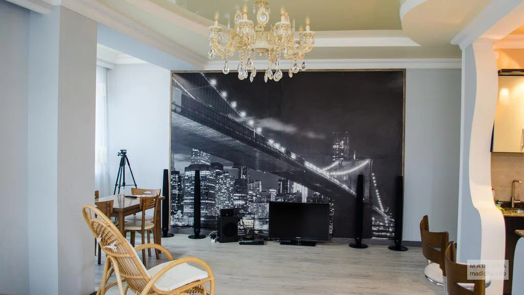 The interior of the Old Garden Hotel room