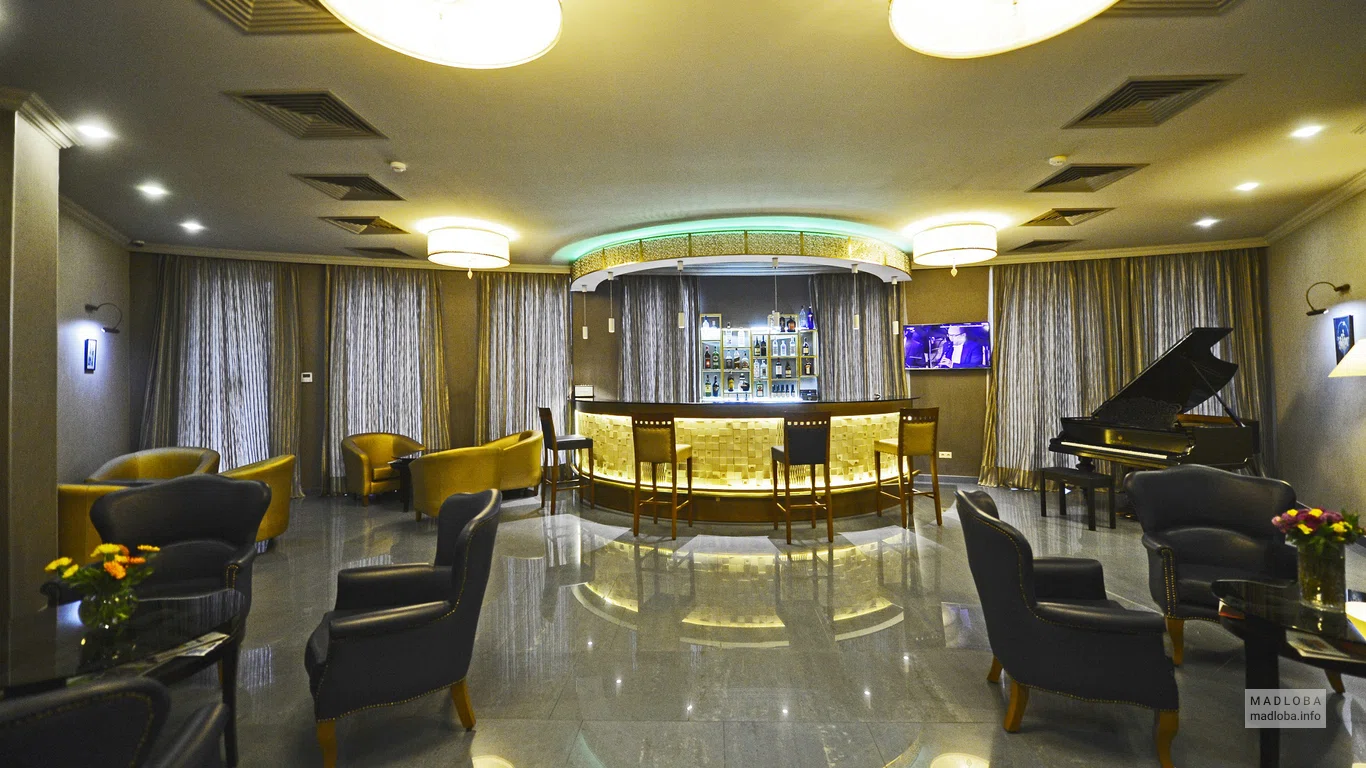 Зона отдыха гостей отеля Astoria Tbilisi