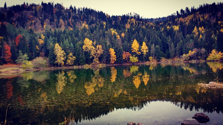 Lake Kahisi