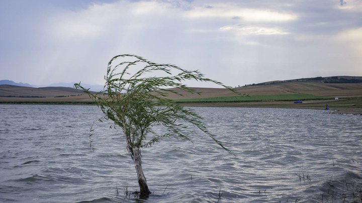 Lake Nadarbazevi