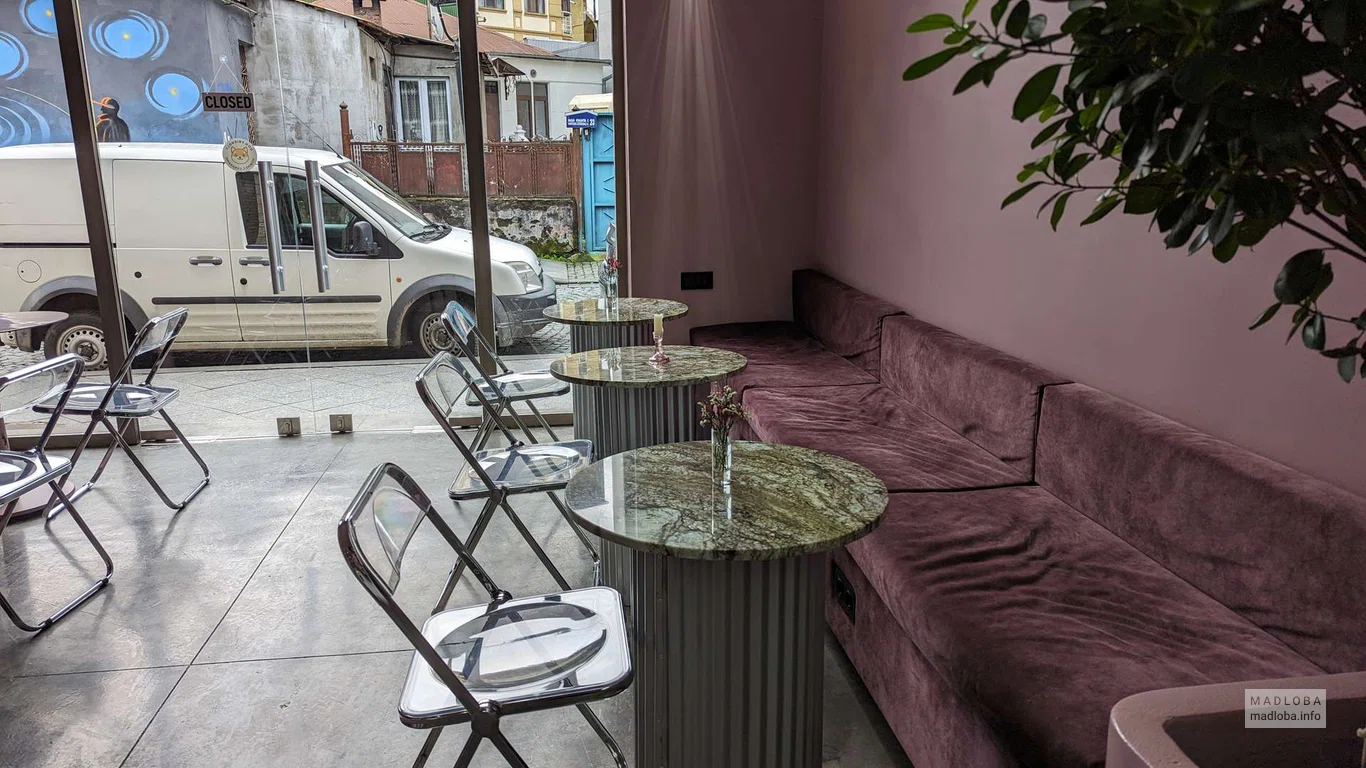 Hedonist Coffee & Breakfast