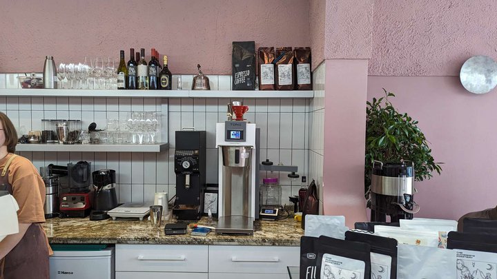 Hedonist Coffee & Breakfast