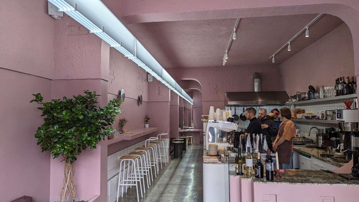 Hedonist Coffee & Breakfast
