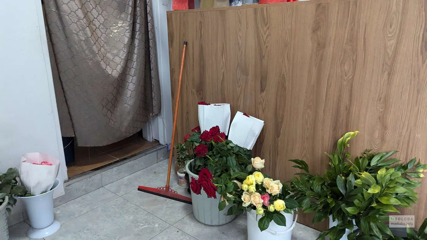 цветы в магазине "Gvirila Flowers"