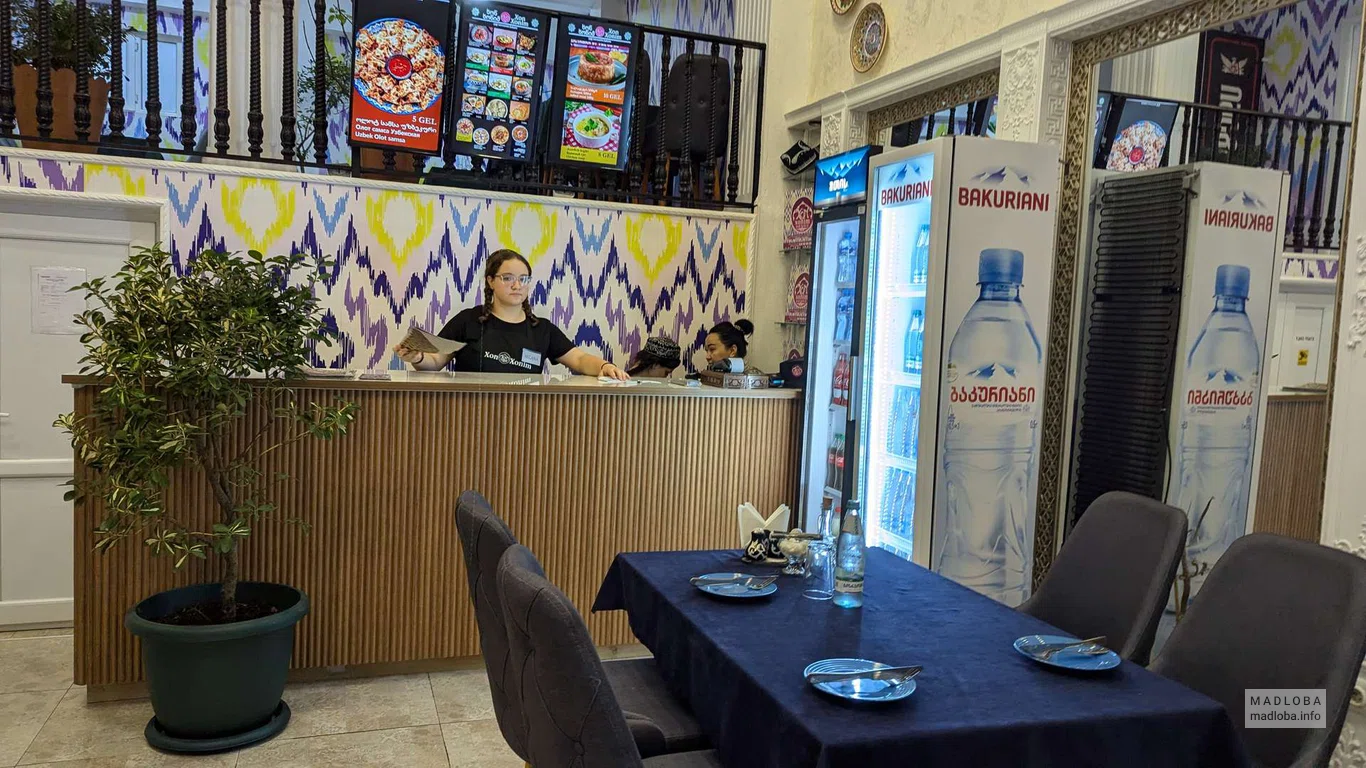 Ресторан узбекской кухни XonXonim в Батуми
