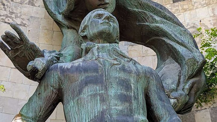 Monument to Galaktion Tabidze