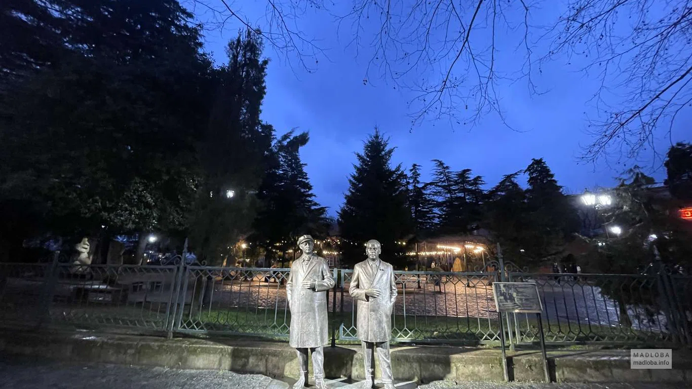 Monument to Paolo Iashvili and Titian Tabidze