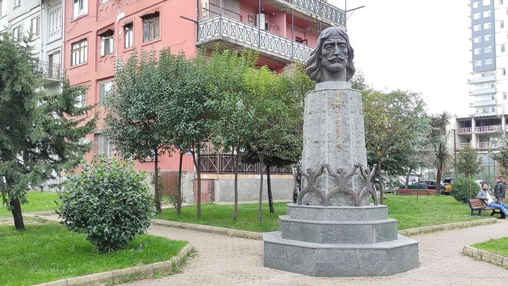 Selim Khimshiashvili Monument