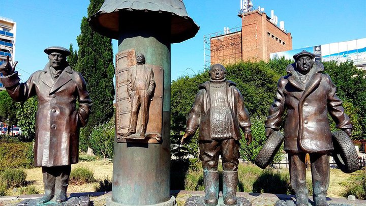 Памятник героям фильма Мимино