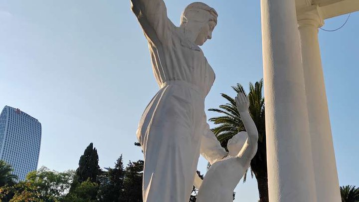 Sculpture of Fadiko Gogitidze