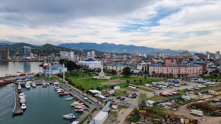 პარკინგი (ჩაჩის კოშკი)