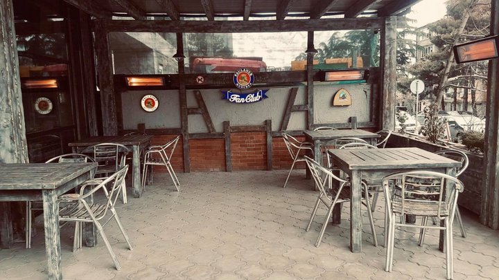 Paulaner Brotherhood - პაბი ფეხბურთის მატჩების მაუწყებლობით