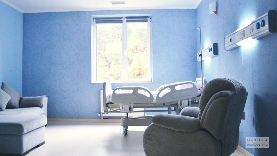 Обстановка палаты в Pediatric Private Clinic
