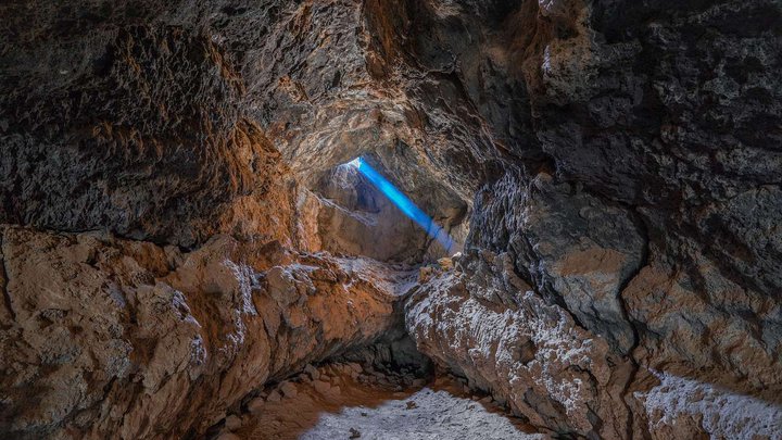 Akaki Tsereteli Cave