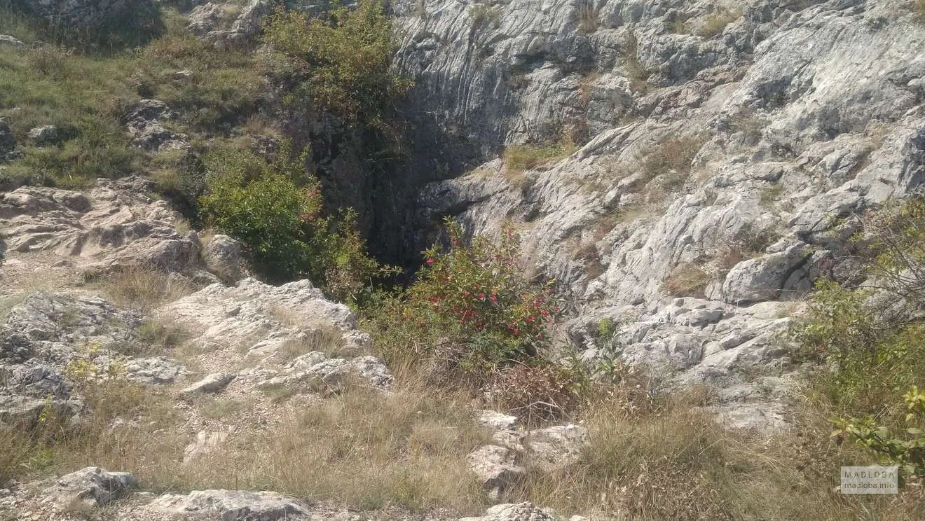 Глубокая пещера Крубера