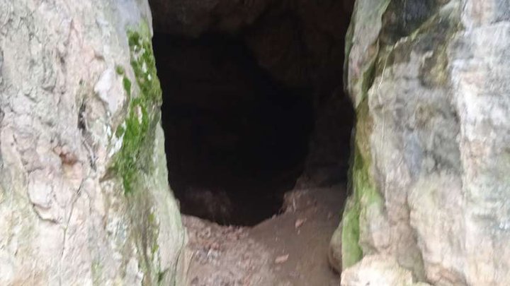Mujireti Cave