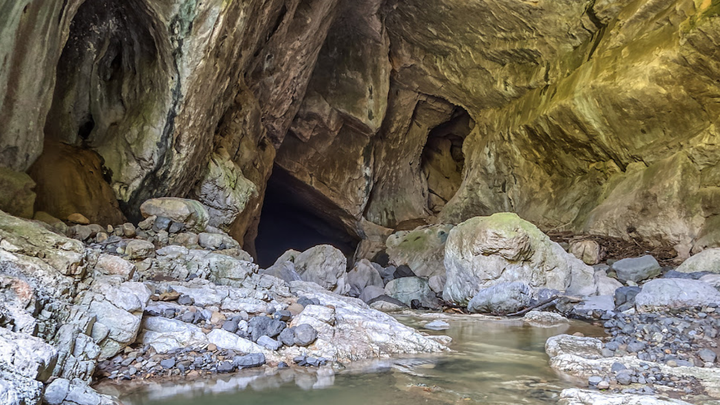 Tsutskhvati Cave
