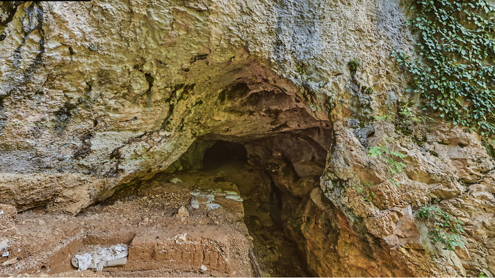 Tsutskhvati Cave