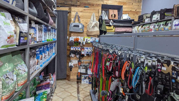 Pet Spot (Luka Asatiani St., 78)