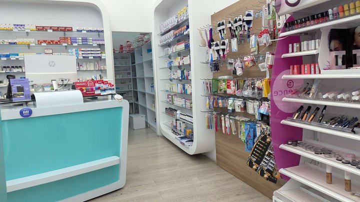 Pharmhouse