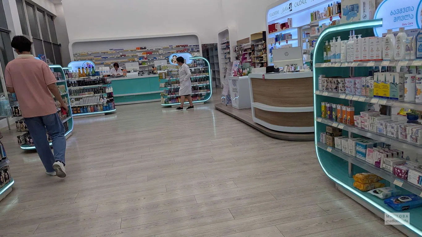Аптечный пункт Pharmhouse в Телави