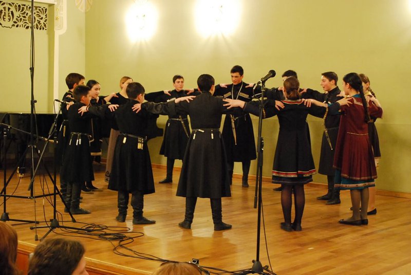 Группа народной музыки Pherkhisa