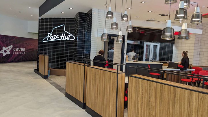 Pizza Hut (Grand Mall)